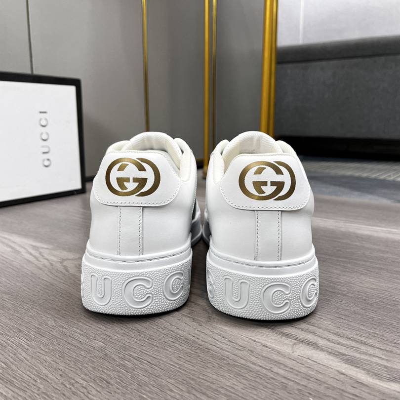 גוצ'י סניקרס לבן