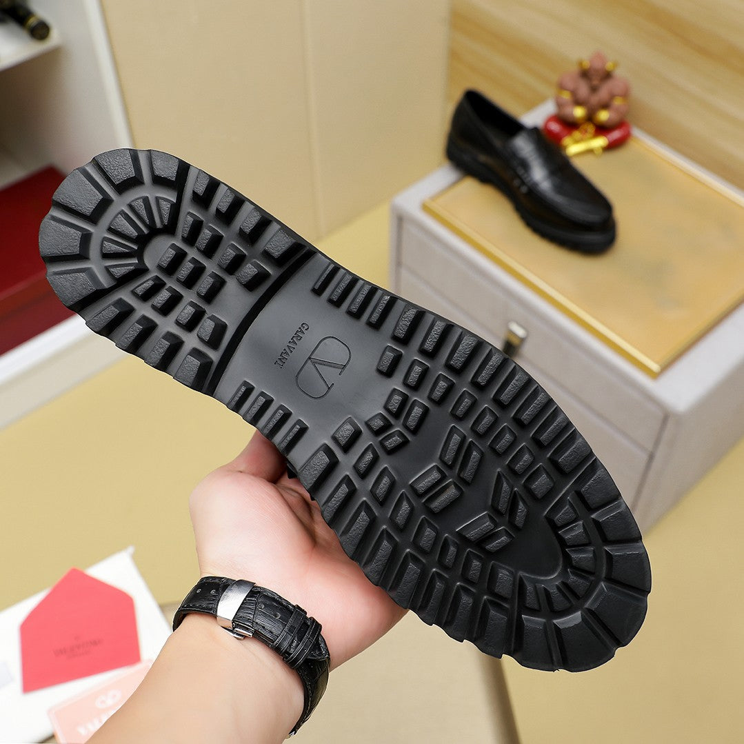 ולנטינו מוקסין שחור עור מלא