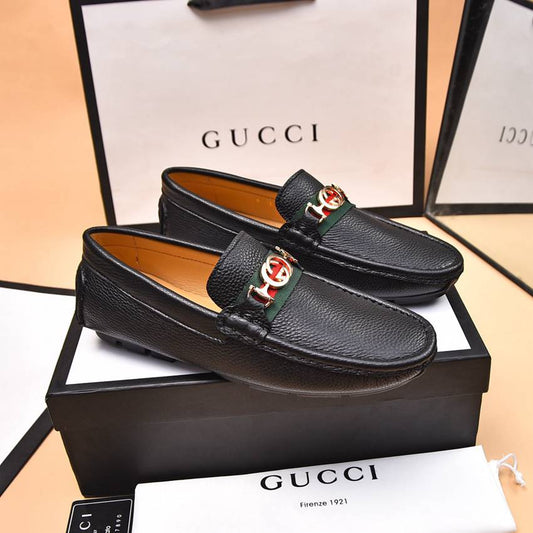 גוצ'י מוקסין שחור עור מלא