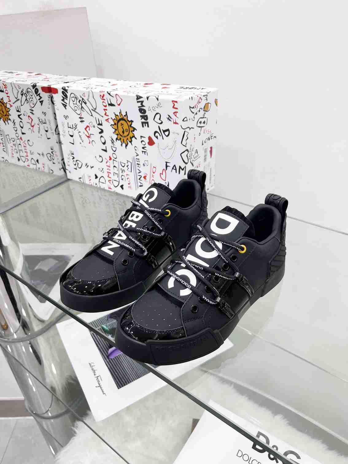 שחור Portofino דולצ'ה גאבנה