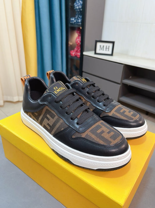 פנדי סניקרס חום