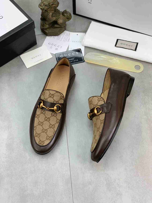 גוצ'י מוקסין חום חצי עור