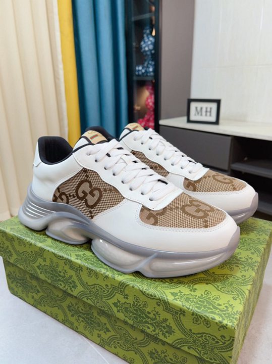 גוצ'י ספורט אלגנט לבן חום