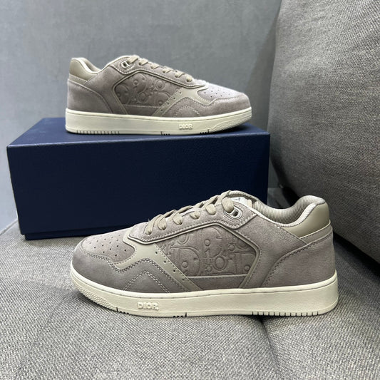 דיור סניקרס אפור