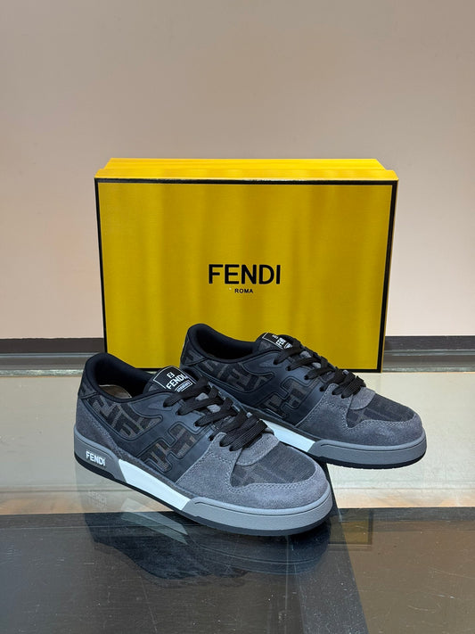 פנדי סניקרס שחור חצי עור