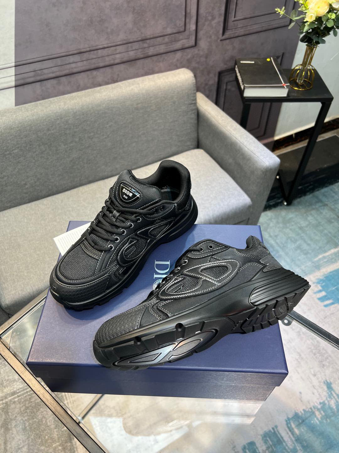 דיור ספורט אלגנט שחור