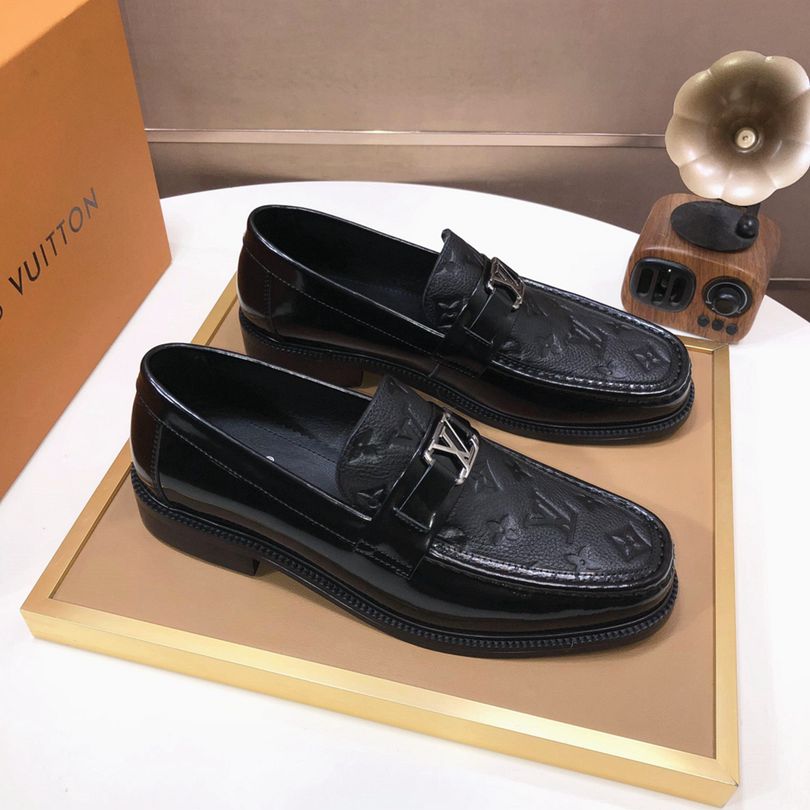 לואי ויטון מוקסין שחור מט חצי עור