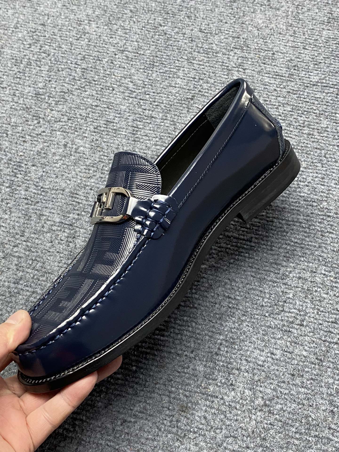 פנדי מוקסין כחול