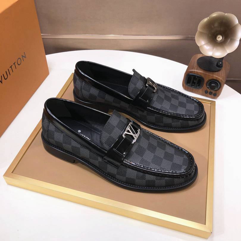 לואי ויטון מוקסין שחור משבצות