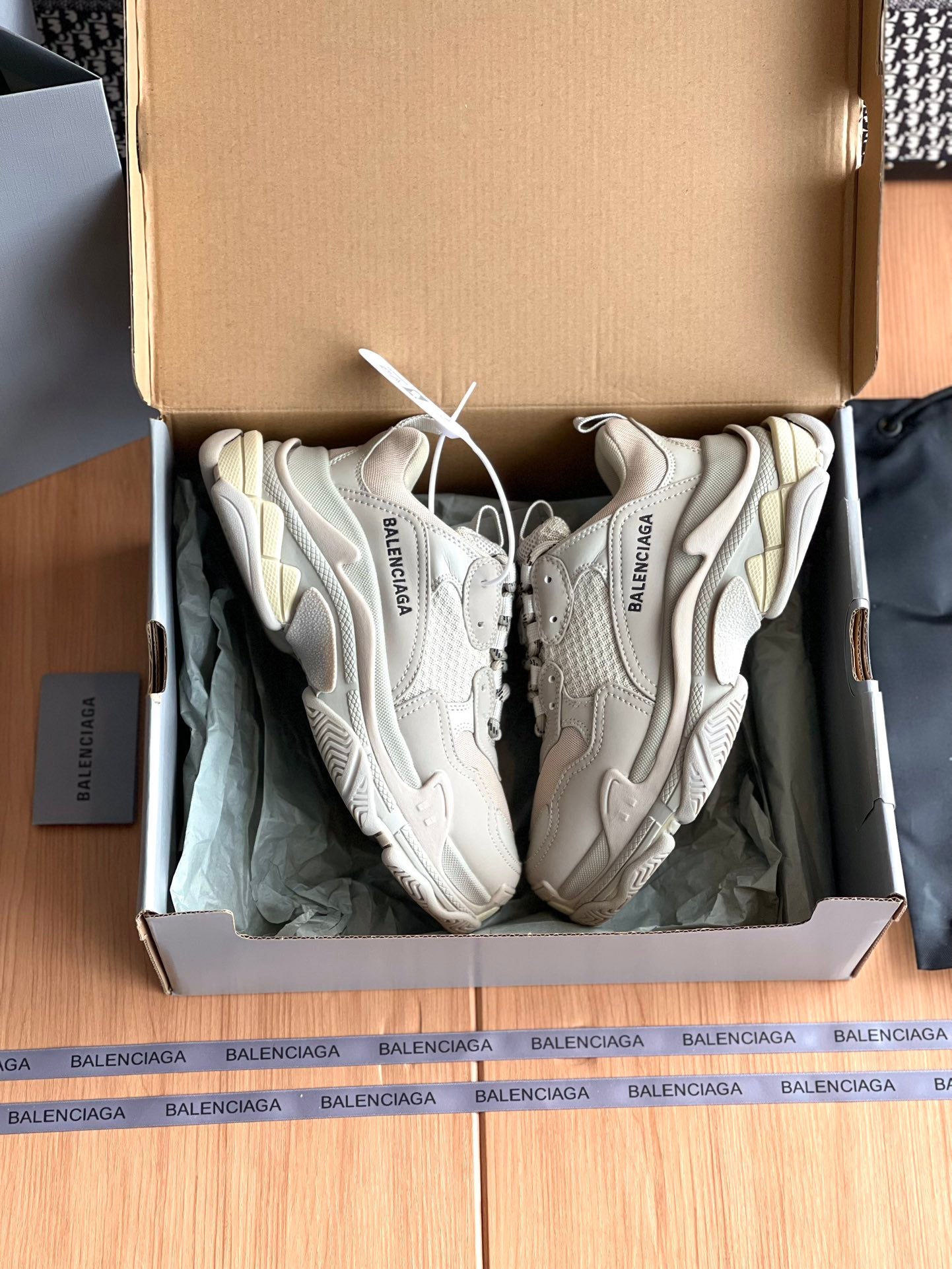 באלנסיאגה ספורט אלגנט בז