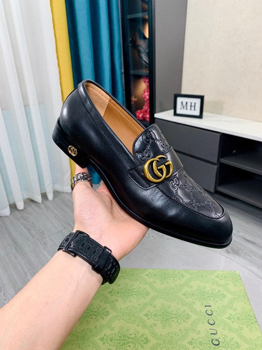 גוצ'י מוקסין שחור חצי עור