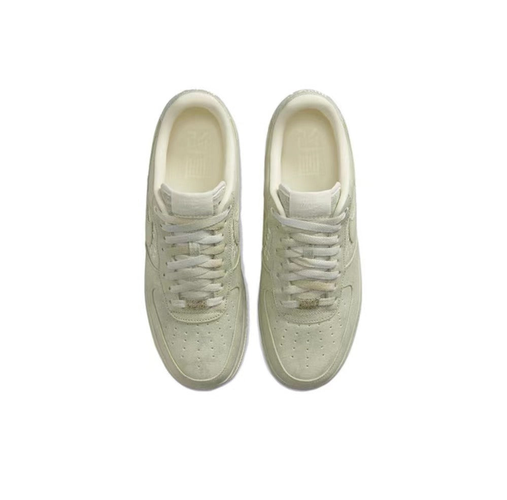 נייק אייר פורס קרם