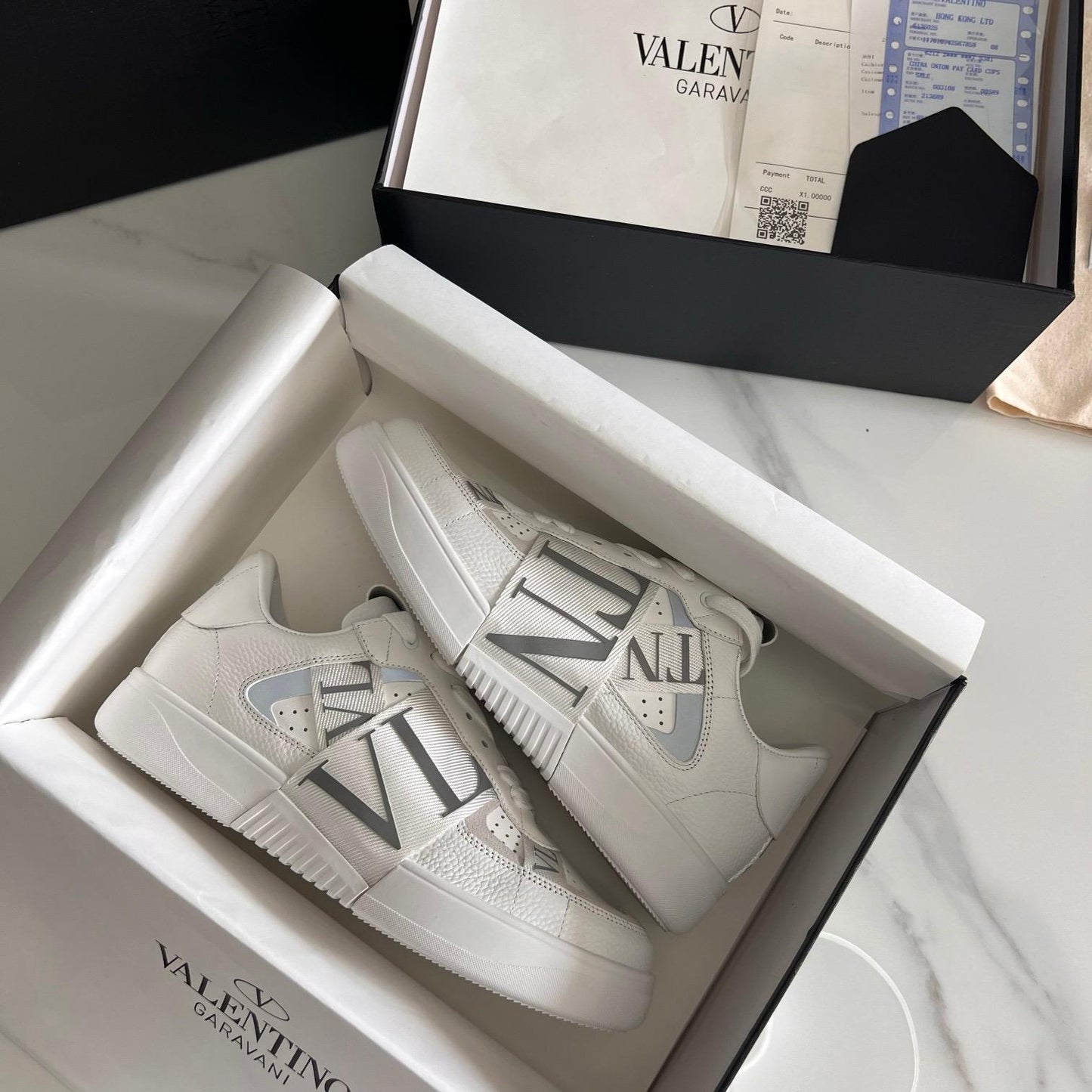 ולנטינו סניקרס לבן