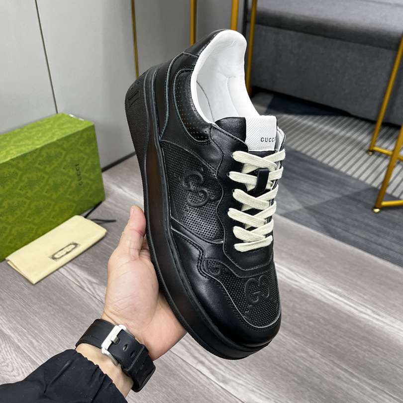 גוצ'י סניקרס שחור מט