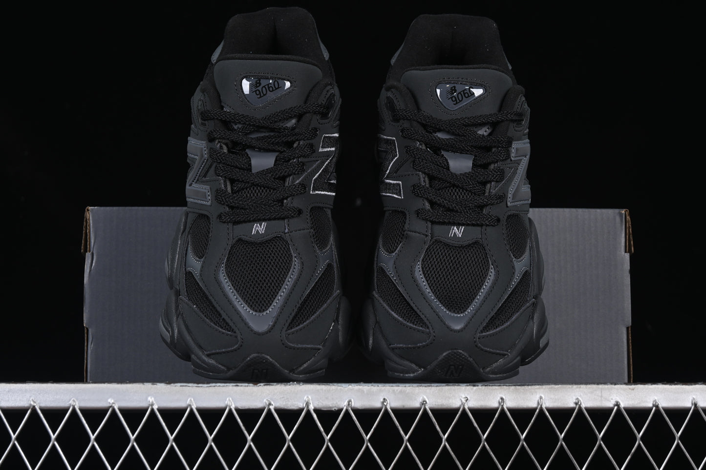 ניו באלנס 9060 שחור