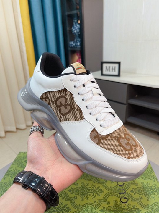 גוצ'י ספורט אלגנט לבן חום