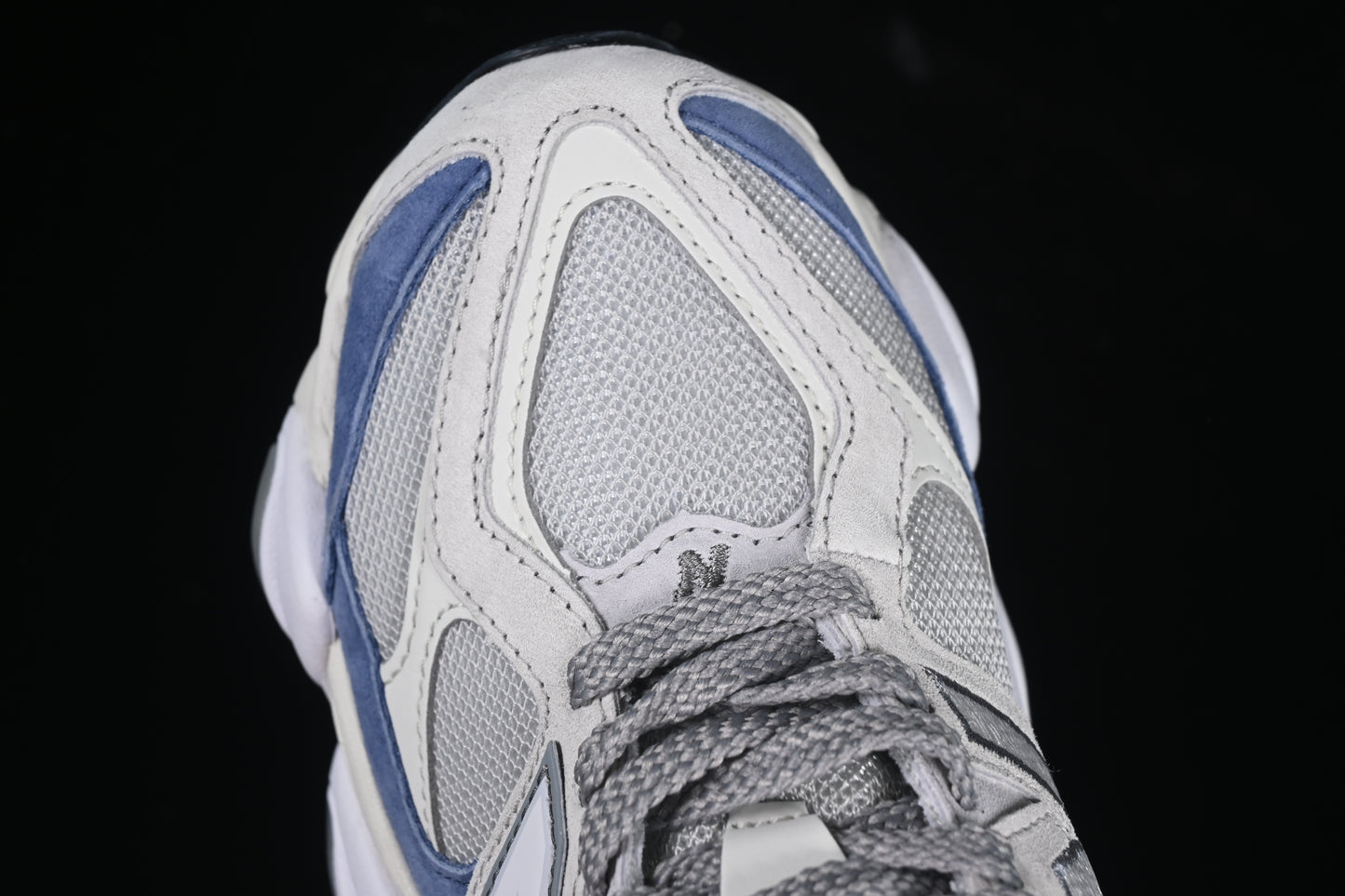 ניו באלנס 9060 לבן כחול