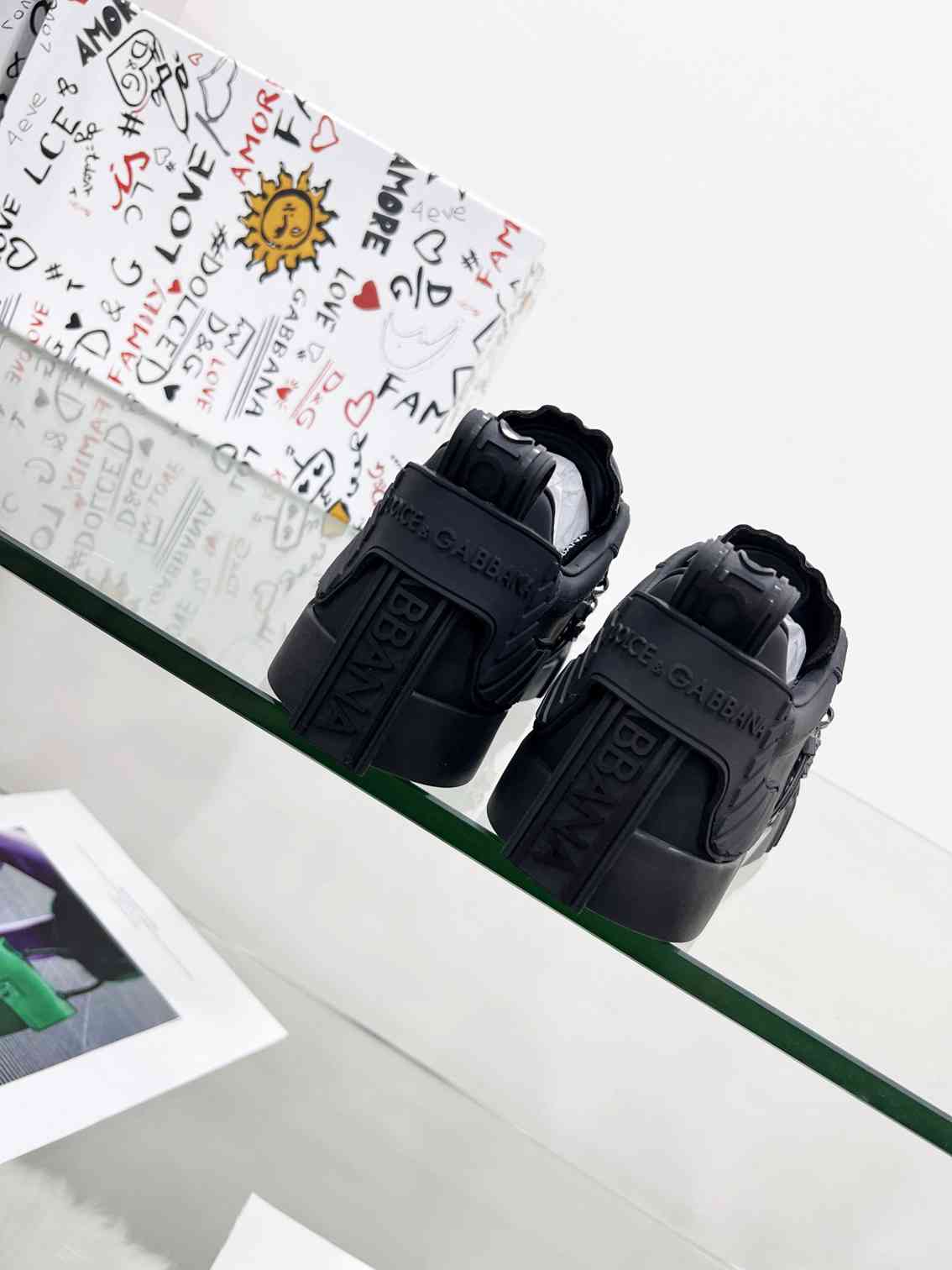 שחור Portofino דולצ'ה גאבנה