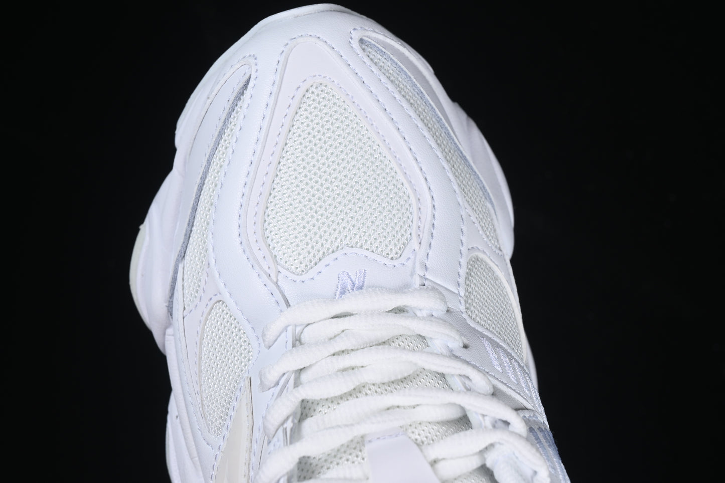 ניו באלנס 9060 לבן