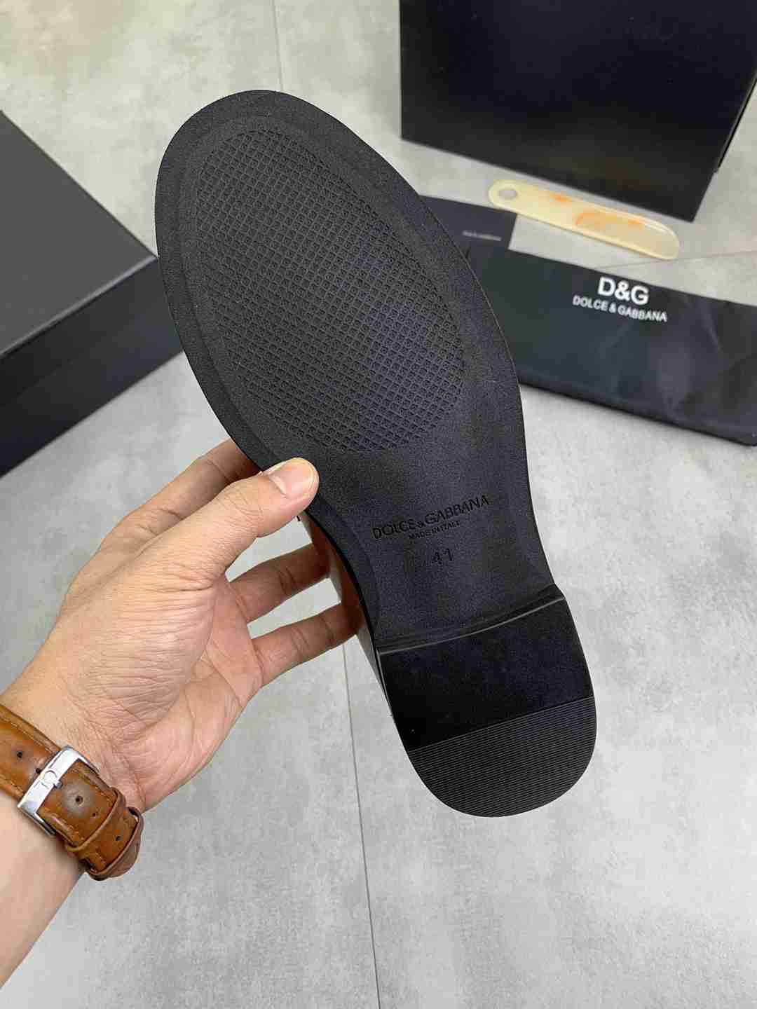 דולצ'ה גאבנה מוקסין חום עור מלא