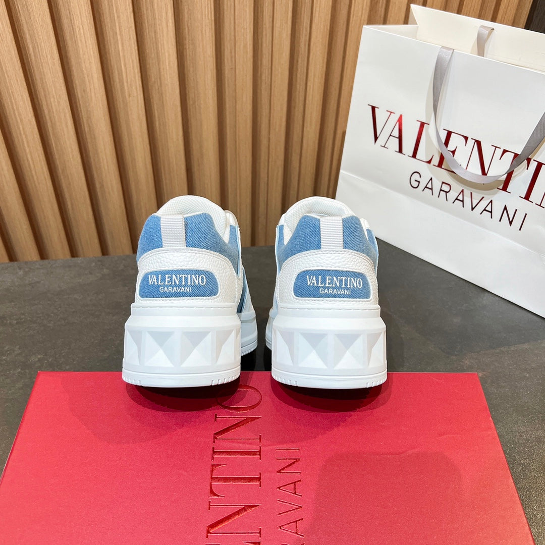 ולנטינו סניקרס חצי ג'ינס