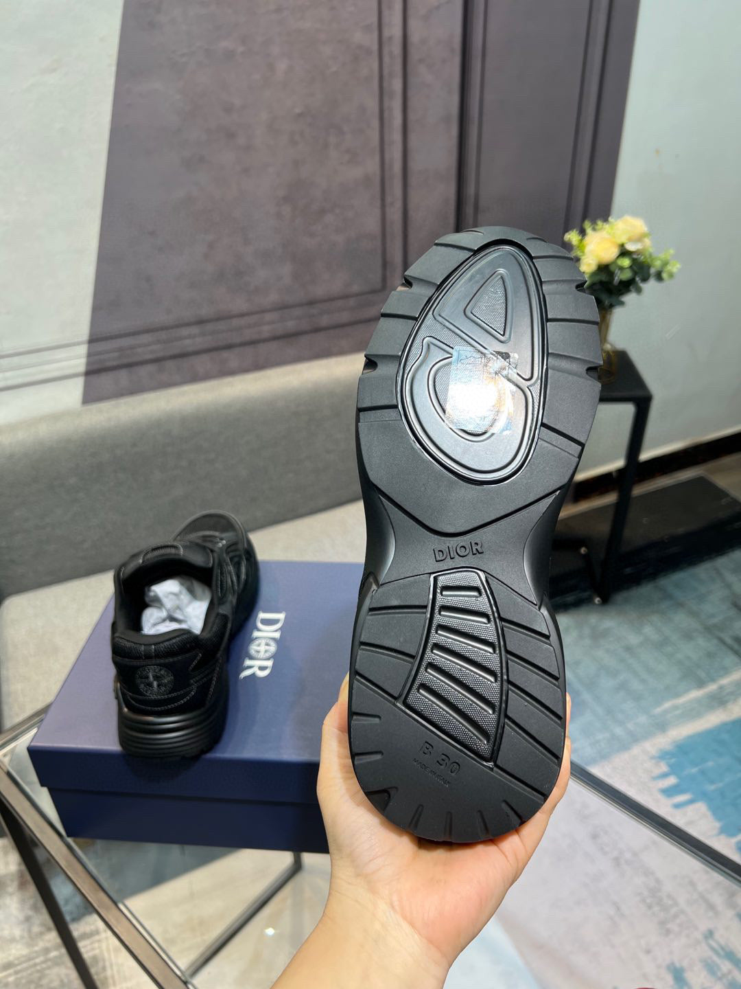 דיור ספורט אלגנט שחור