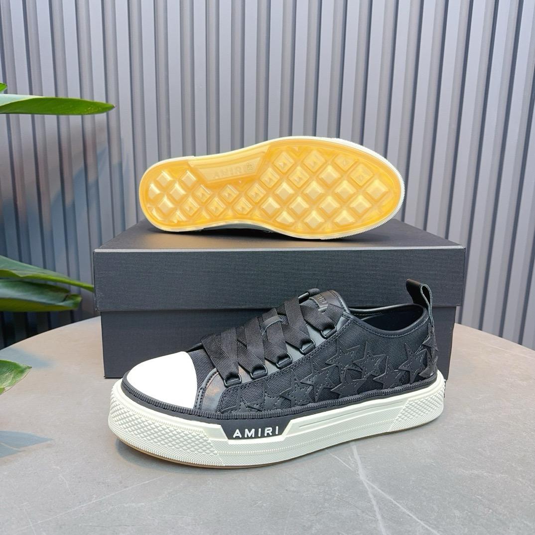 אמירי נמוכות כוכבים שחור